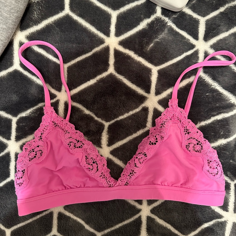 Skims Fits Everybody Lace Triangle Bralette in Neon Orchid (exclusive color)